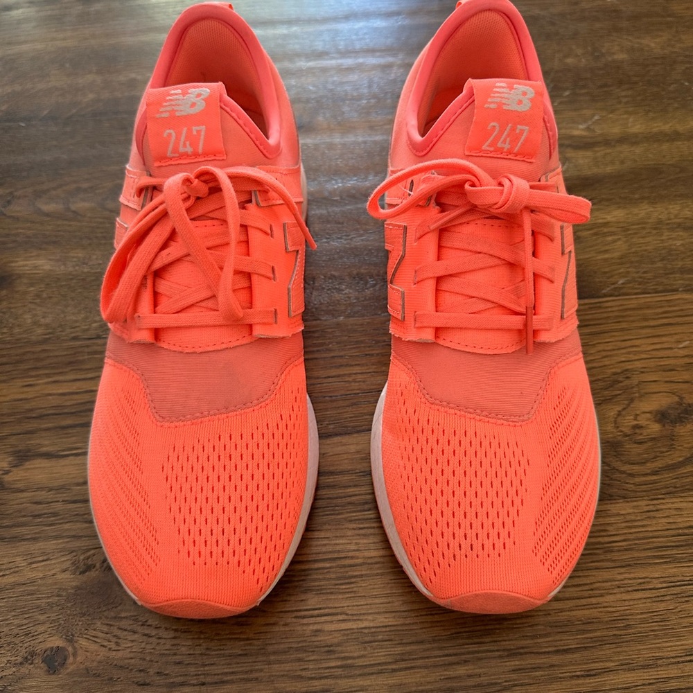 New Balance 247 sneakers